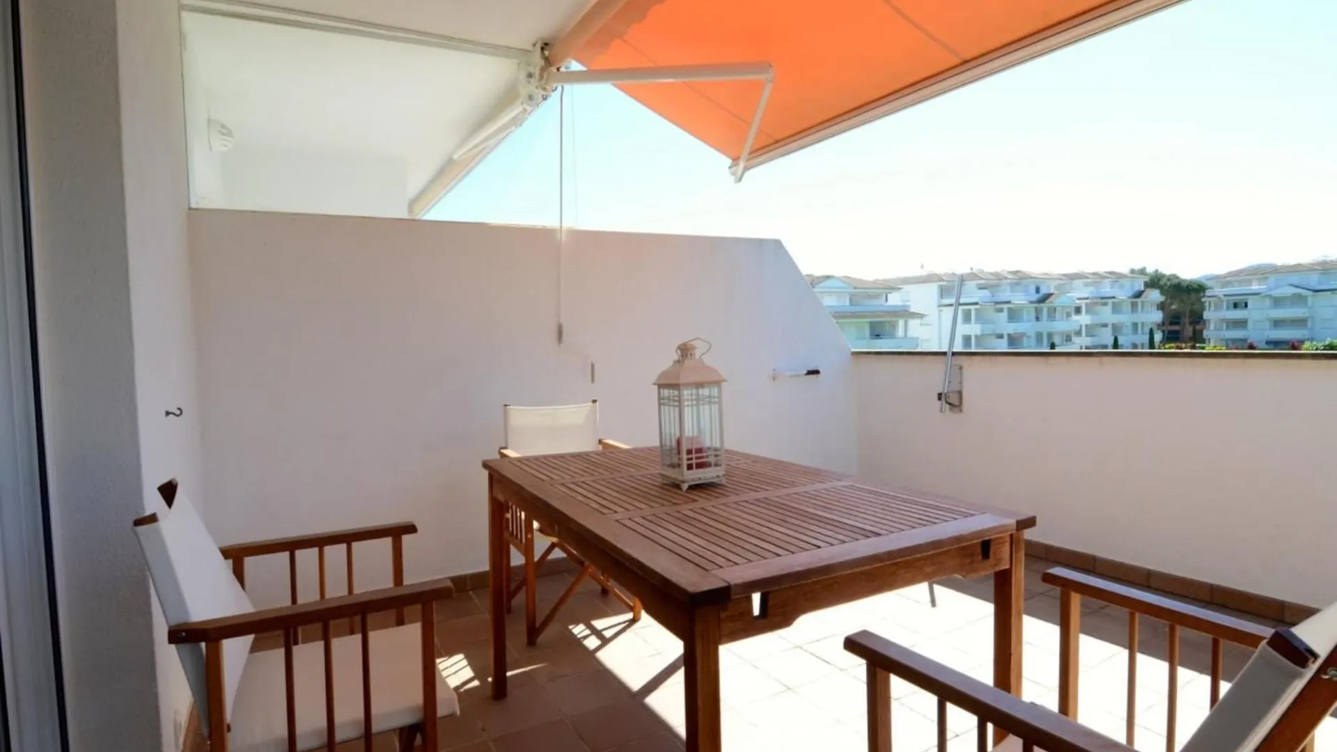 3-Bedroom Apartment In Pals